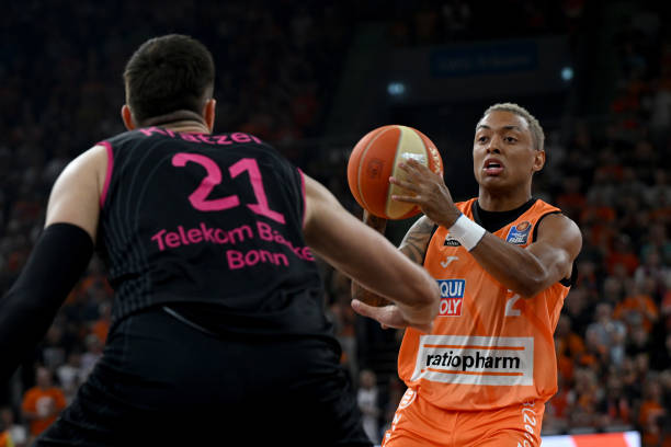 也令外界对 也令外界对