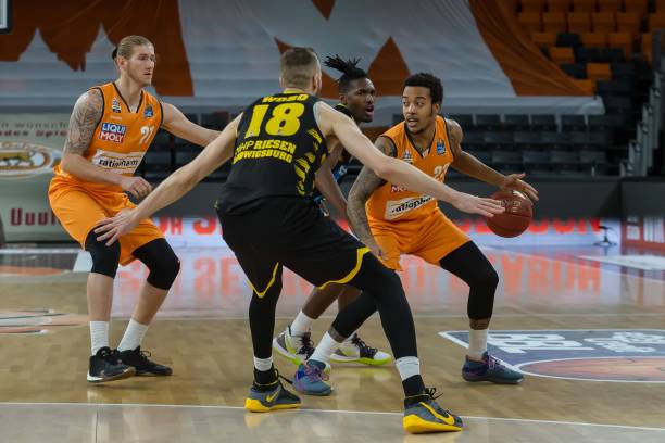 一场比赛中 一场比赛中